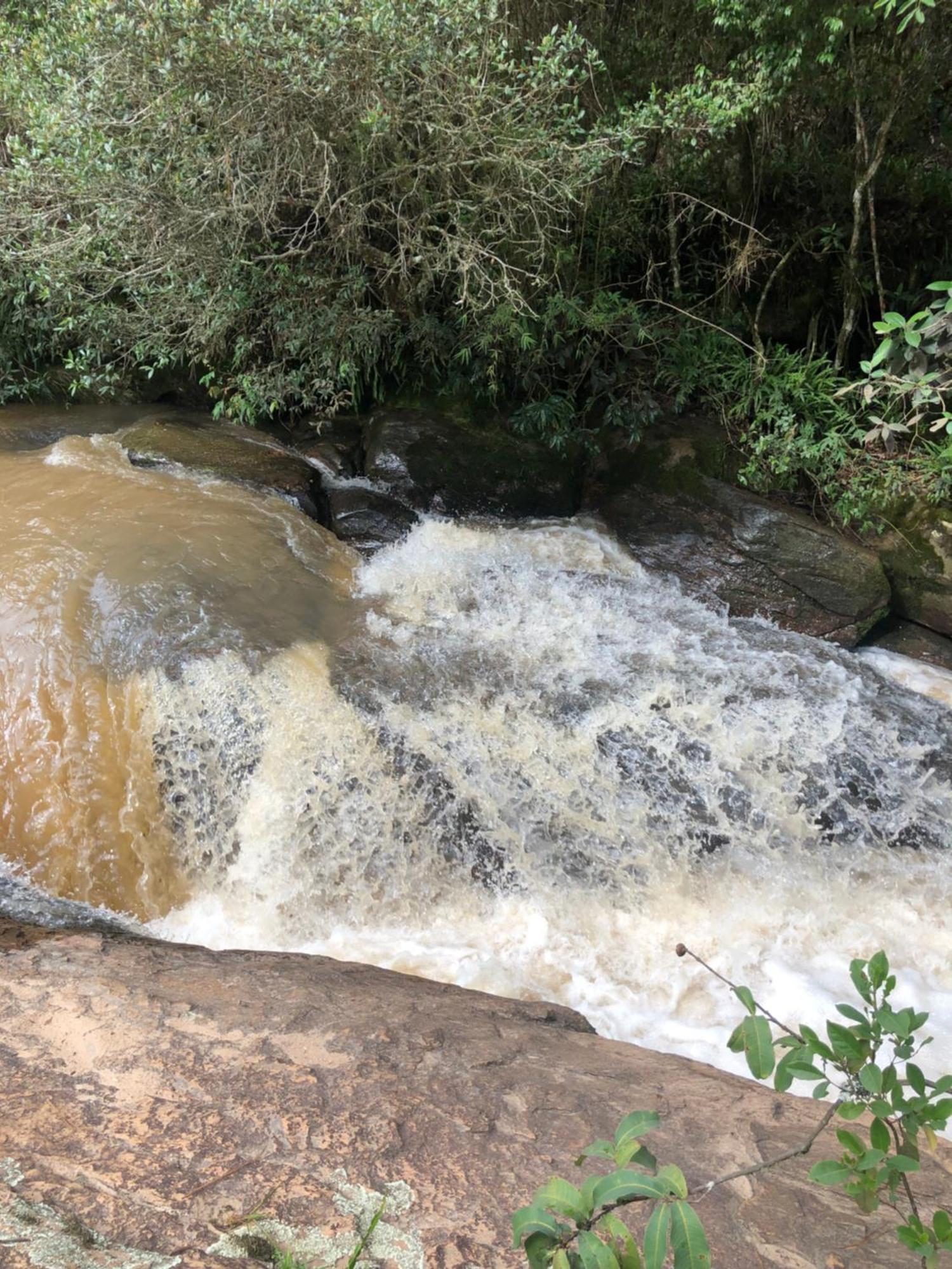 Pousada Pedra Da Mata Chales Na Montanha Munhoz Esterno foto